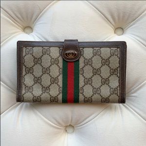 Vintage Gucci wallet